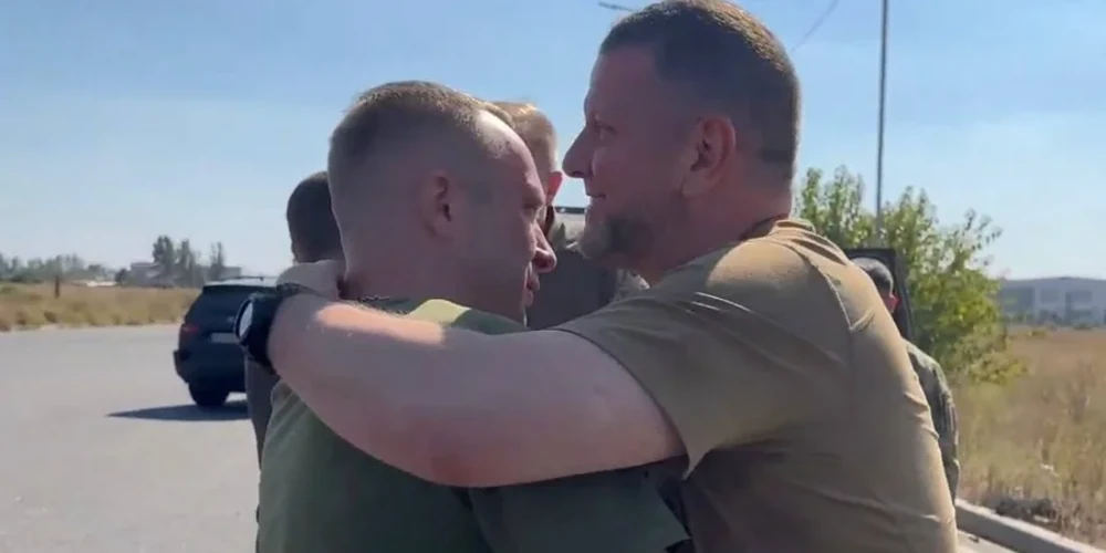 Фото Валерія Залужного та Михайла Драпатого, опубліковане Залужним у Telegram